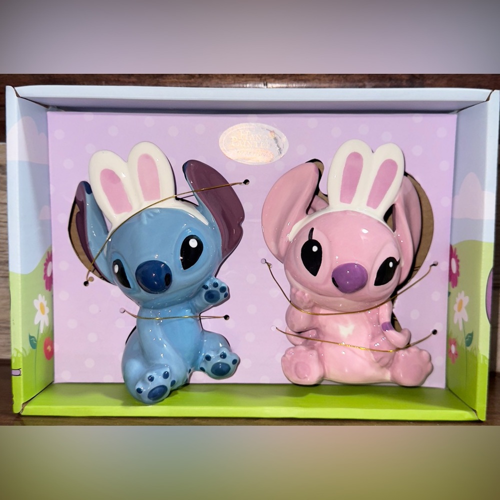Super Cute 🥰 Disney Lilo & Angel Hand Painted Easter 🐣 Salt & Pepper Shaker